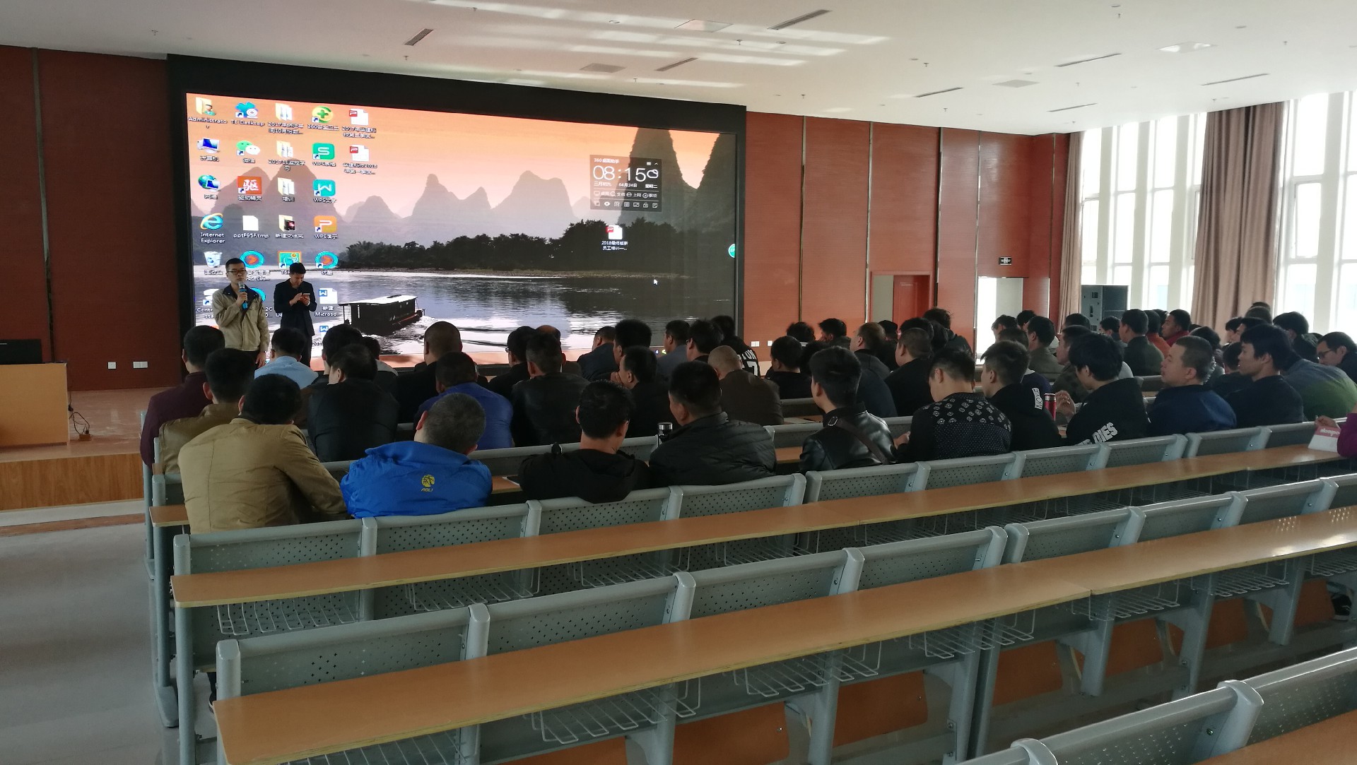 公司与华建铝业合作相关图片